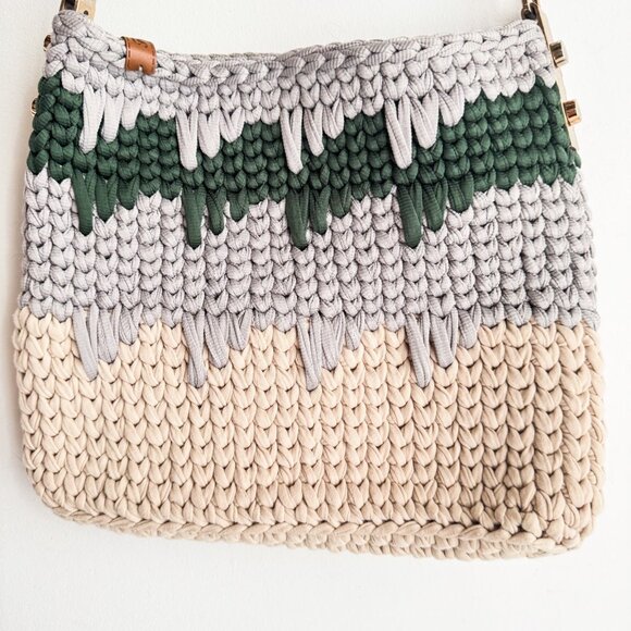 Handmade Woven Crochet Multi Color Crossbody Bag - Picture 3 of 8